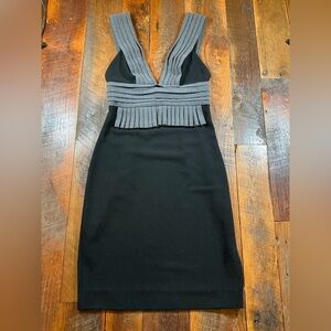 Black Halo Pleated Bodice Contrast Sheath Dress Size 4